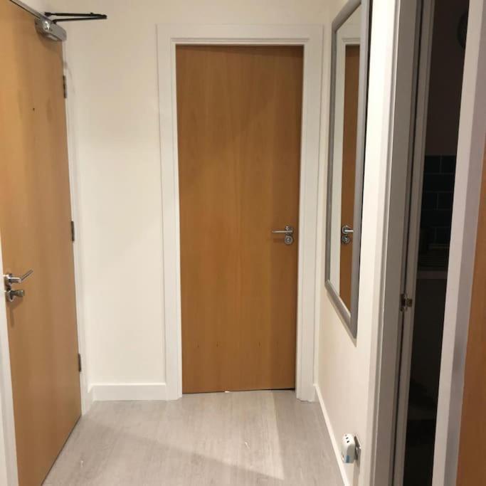 Stunning Apartment In Leeds- Financial District ลีดส์ ภายนอก รูปภาพ