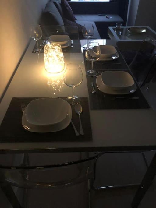Stunning Apartment In Leeds- Financial District ลีดส์ ภายนอก รูปภาพ
