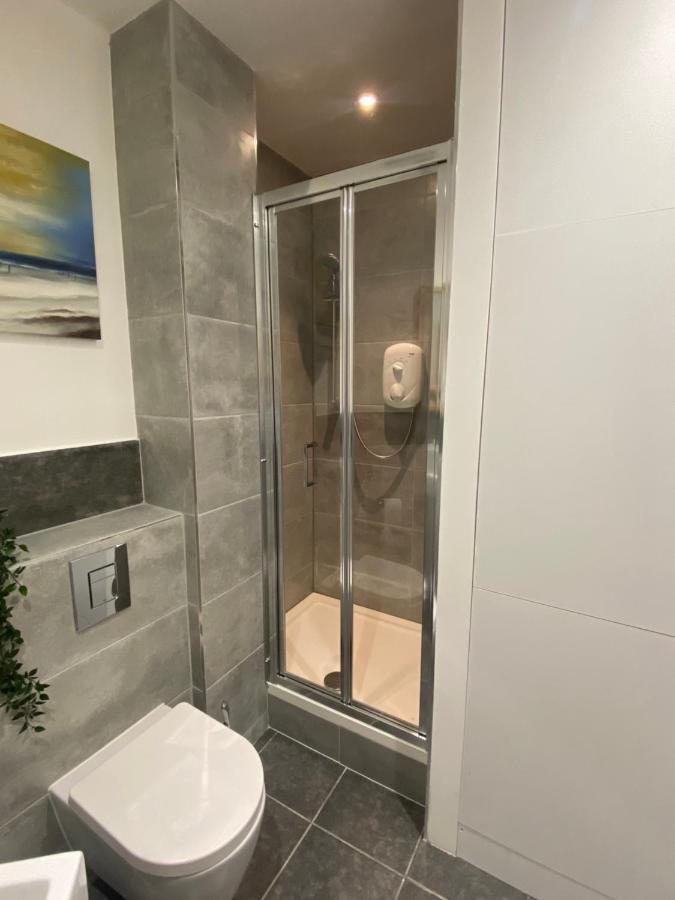 Stunning Apartment In Leeds- Financial District ลีดส์ ภายนอก รูปภาพ
